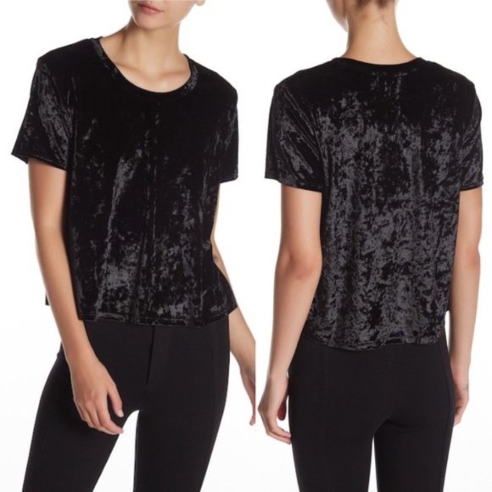 Madison & Berkeley Black Velvet Boxy Short Sleeve Shirt